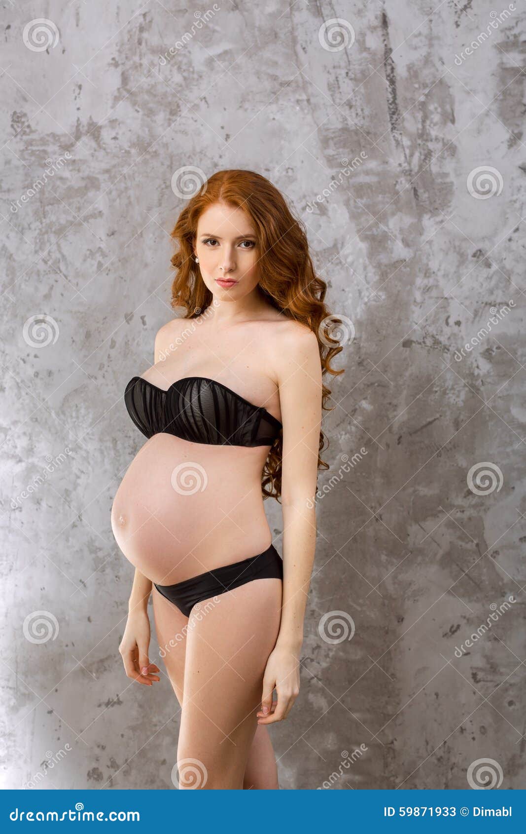 Sexy pregnant teen