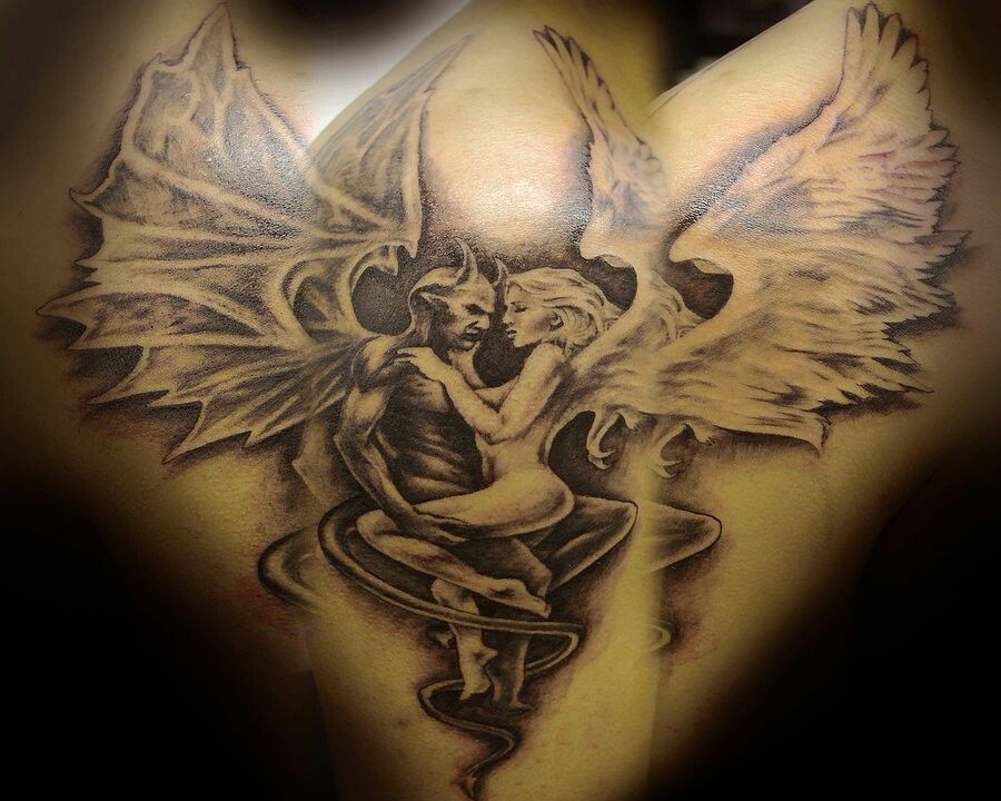 Dämonen engel tattoo