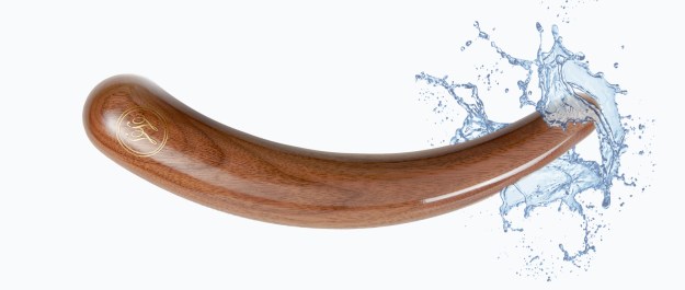 aus holz Dildo