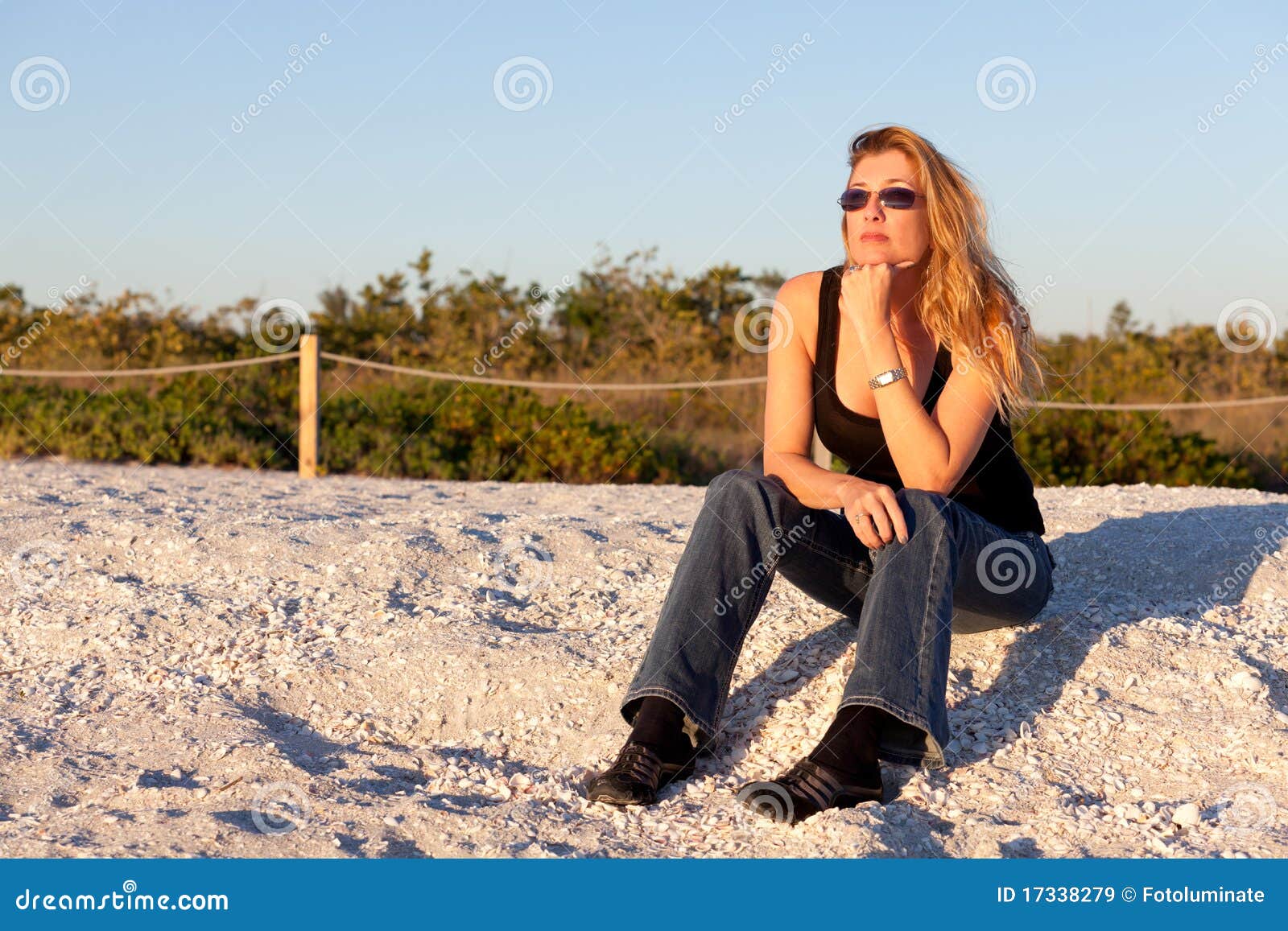 strand am Blonde frau