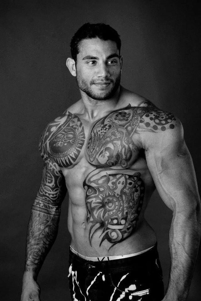 tattooed guy Hot