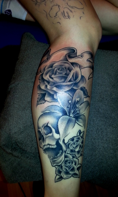 bein Tattoo rose