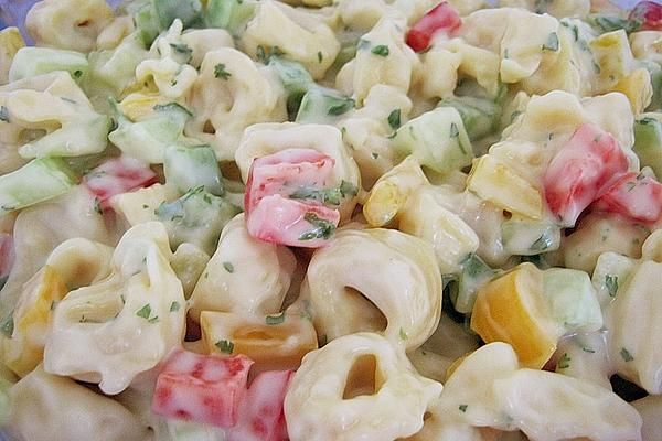 mit brunch Tortellinisalat